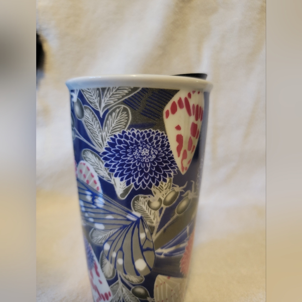 2018 Starbucks Blue, Gray and Pink Flowers on a Crematic 12 fl tumber - Picture 3 of 11